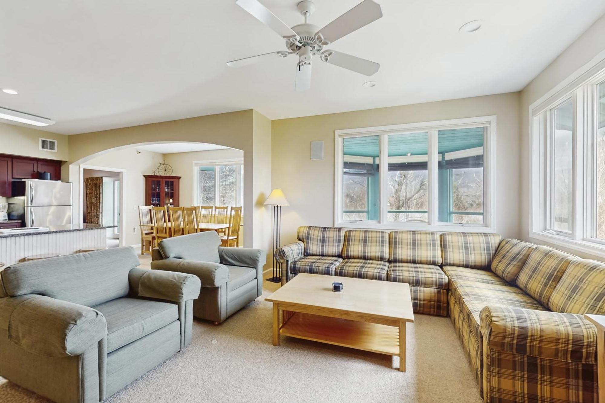 Kestrels Villa Jeffersonville Room photo